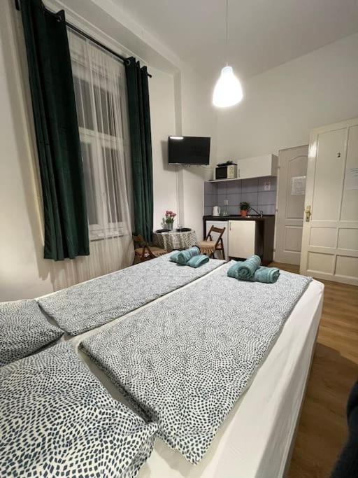 12# Sunflower Cozy Apartment บูดาเปสต์ ภายนอก รูปภาพ