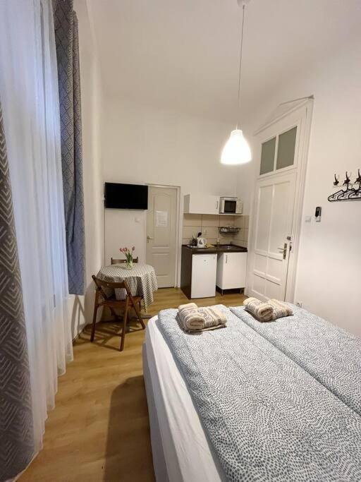 12# Sunflower Cozy Apartment บูดาเปสต์ ภายนอก รูปภาพ